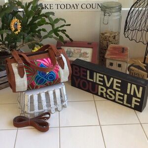 ‘Roatan’ Colorfully Embroidered Crossbody/Purse